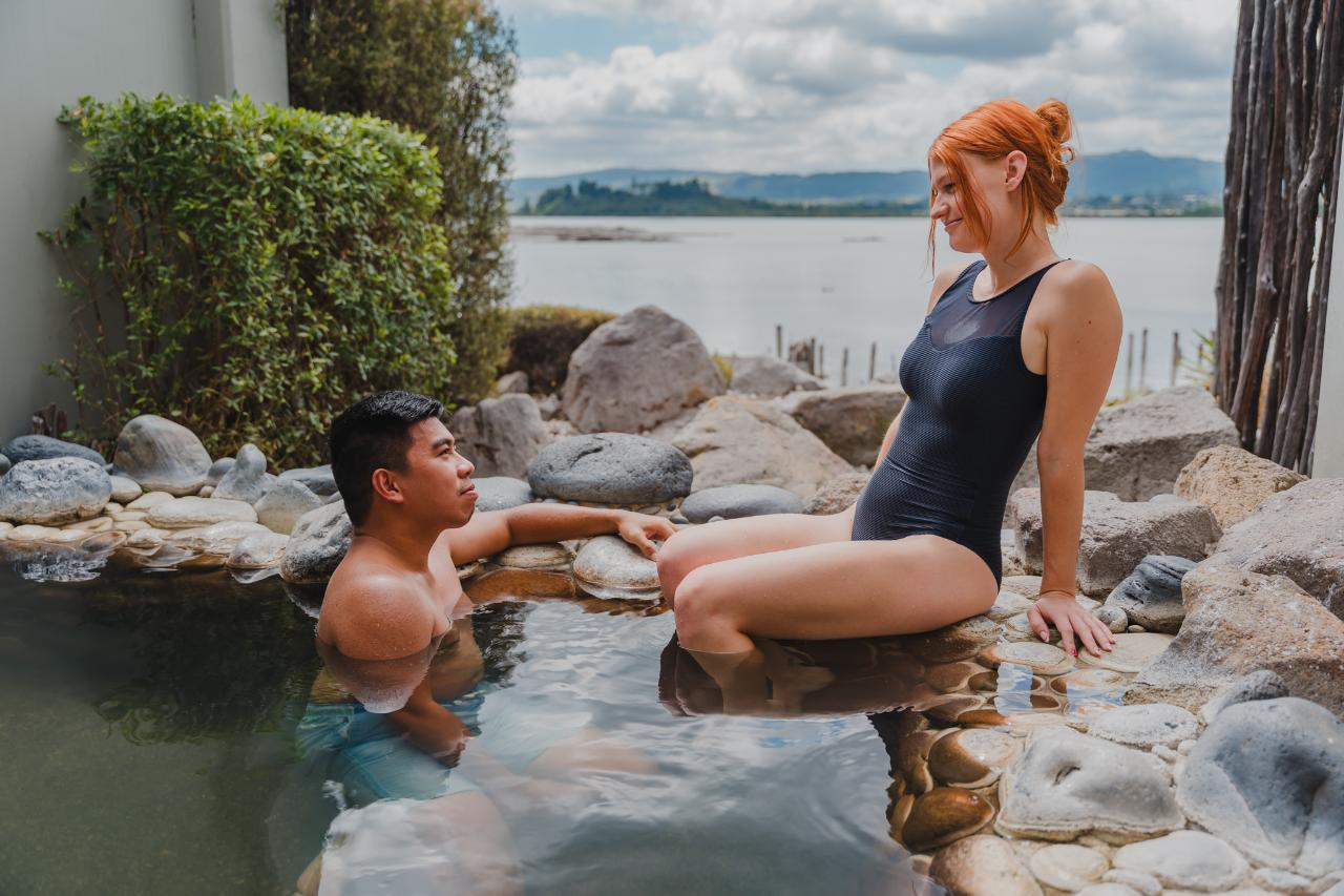 Lake View Private Pool - Photo 1 of 6